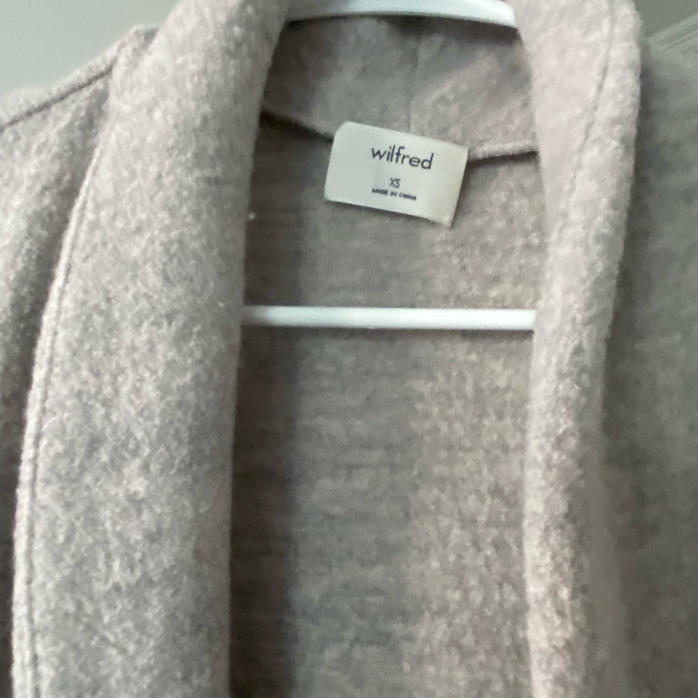 Wool coat - Picture 2 of 9
